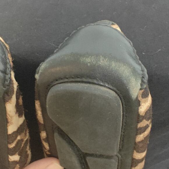 MICHAEL KORS women Size 9 Ballet Flats Loafers Leopard Calf hair Gold Logo READ - Picture 7 of 13